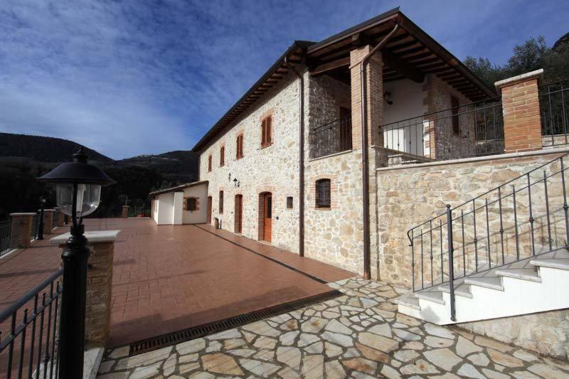 Pucci Country House Ferentillo ภายนอก รูปภาพ