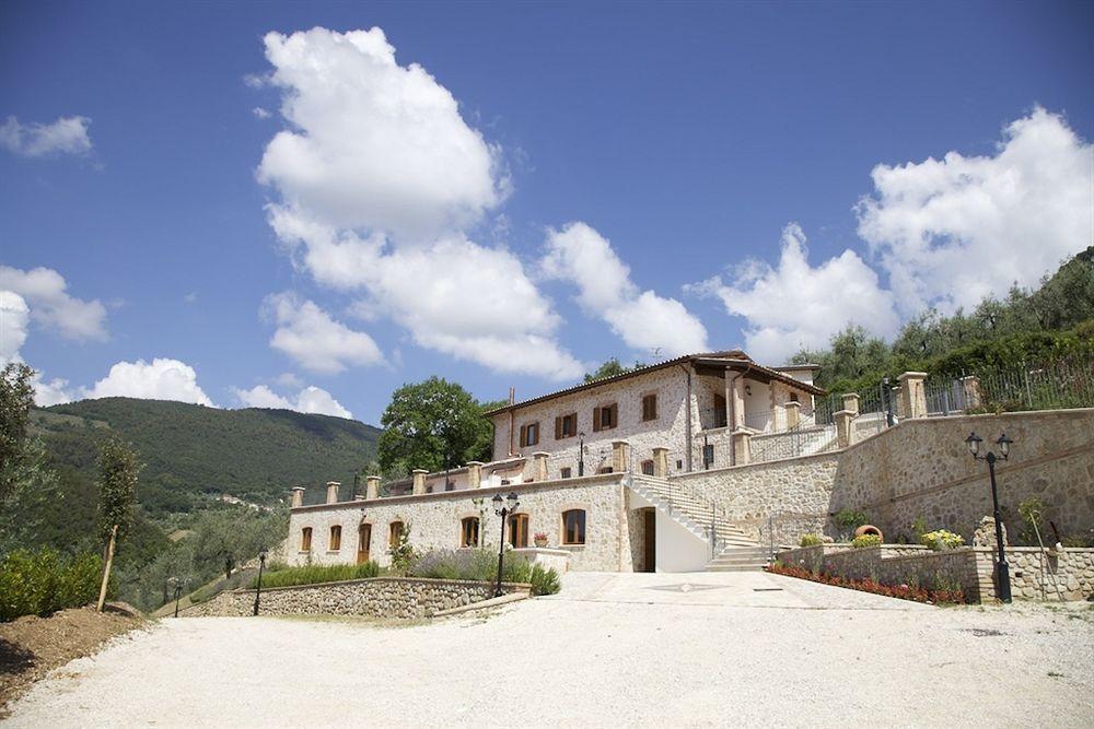 Pucci Country House Ferentillo ภายนอก รูปภาพ